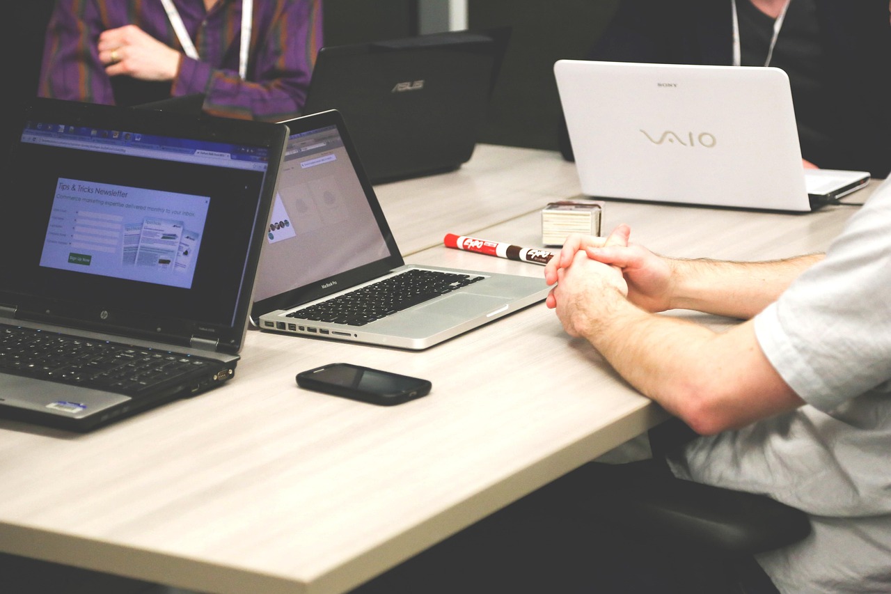 startupstockphotos laptops 593296 1280